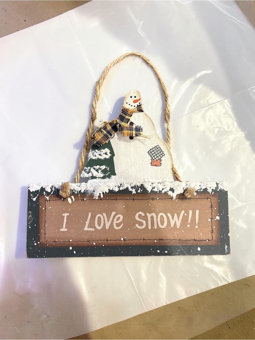 Source Unknown White & Green Snowman 'I Love Snow' Hanging Sign